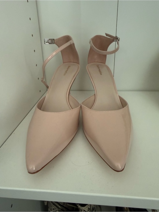 Reformation Shoes - Reformation Pointed-Toe Ankle-Strap Heels in Blush Pink